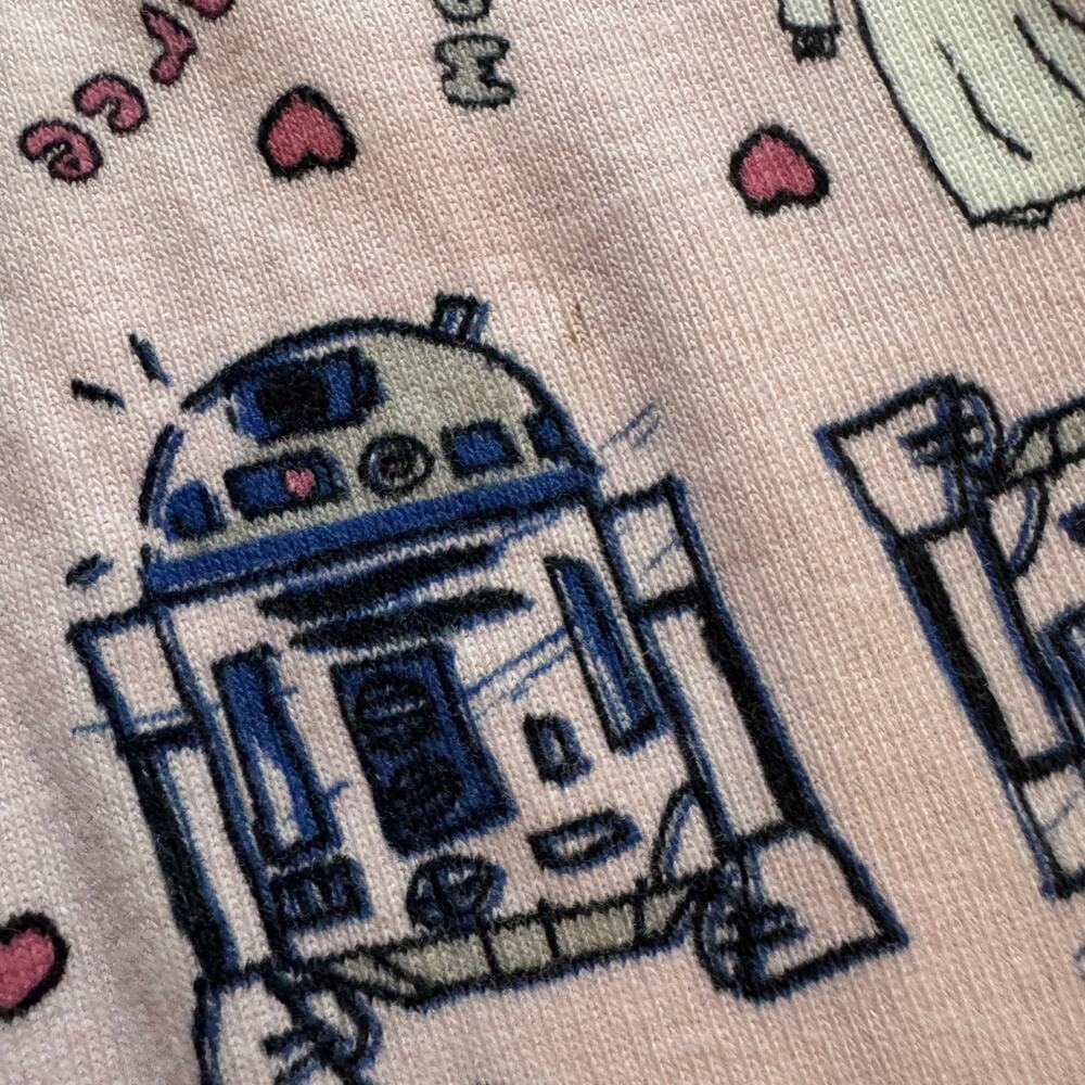 Hanna Andersson x Star Wars organic Leia & R2D2 hearts pajamas - Picture 7 of 8